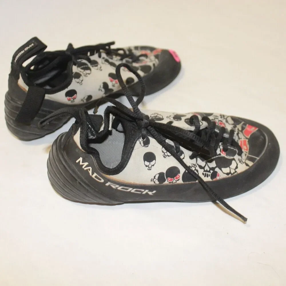 Mad Rock Weaver Womens size 5 Shoes Skulls Lace Up Climbing Sneakers